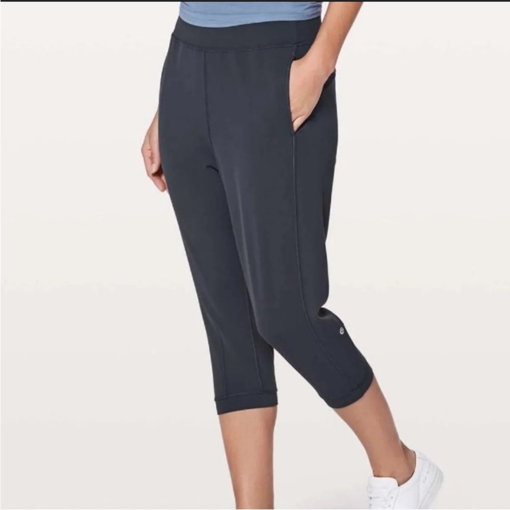 Lululemon Rejuvenate Crop